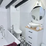 Encantadora Casita En Pleno Casco Antiguo Nyaraló *